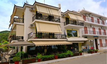 VILA FROSSO – NEOS PIRGOS