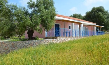 Vila Zaharula, Lassi