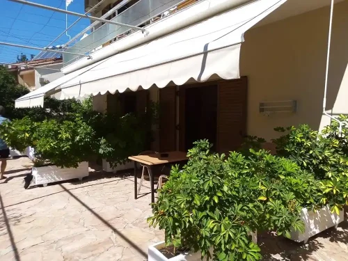 terasa iza u dvoristu ii