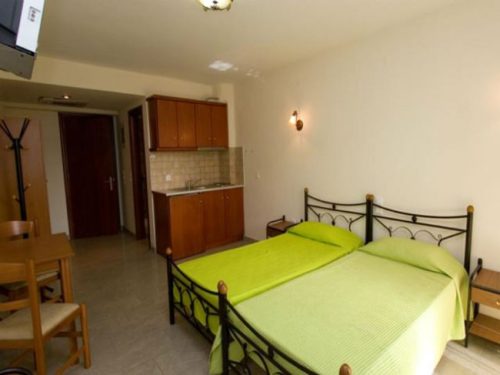 vila-iolkos-edipsos-7346-2