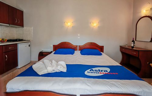 vila-spanos-sarti-55-1