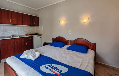 vila-spanos-sarti-55-3