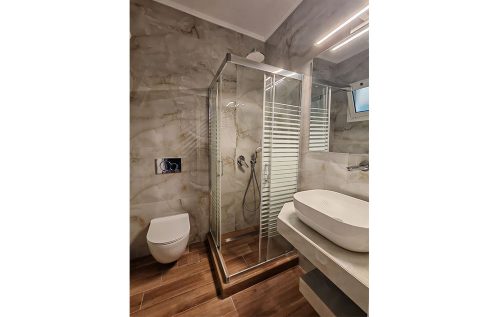 vila-spanos-sarti-55-5