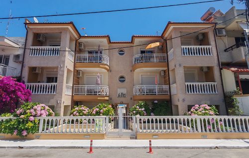 vila-spanos-sarti-55